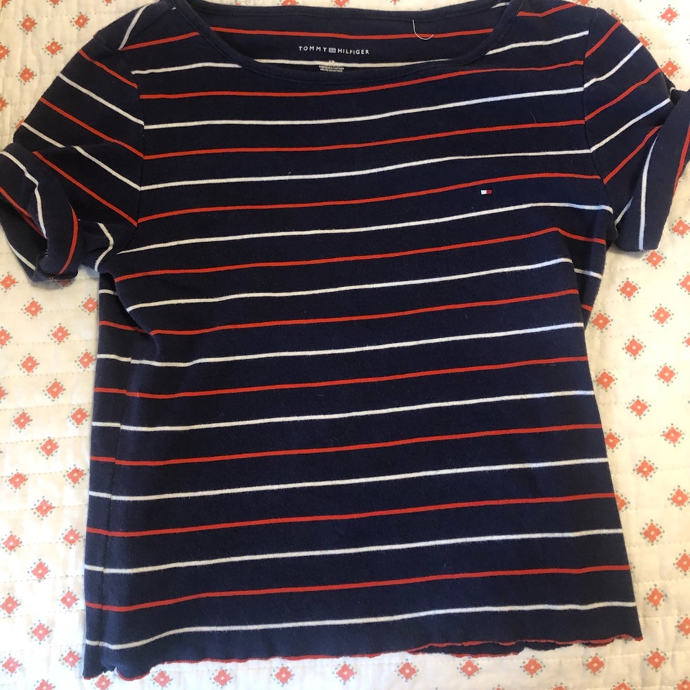 Vintage cropped Tommy Hilfiger t-shirt
